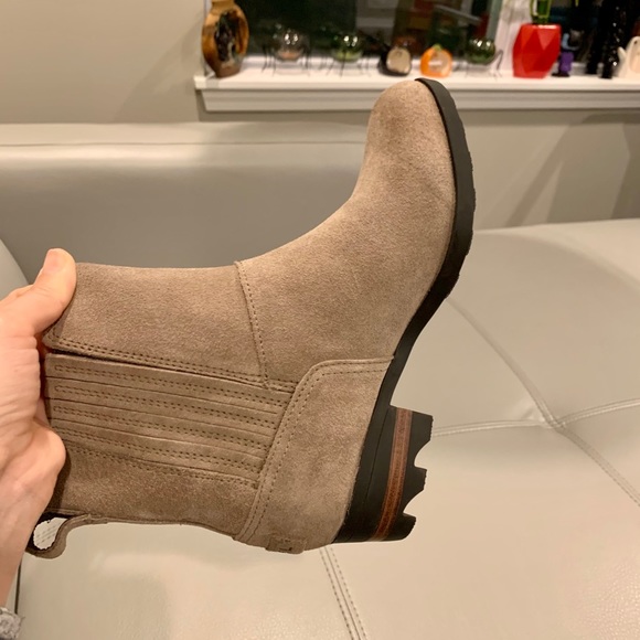 ✨FINAL PRICE Sorel (NWOT) Lolla Chelsea Bootie S6✨ - Picture 5 of 7